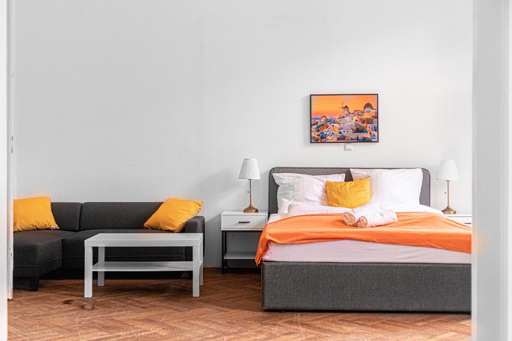 Apartment Cozy 2br With Tv & Netflix, Steps From Akh *