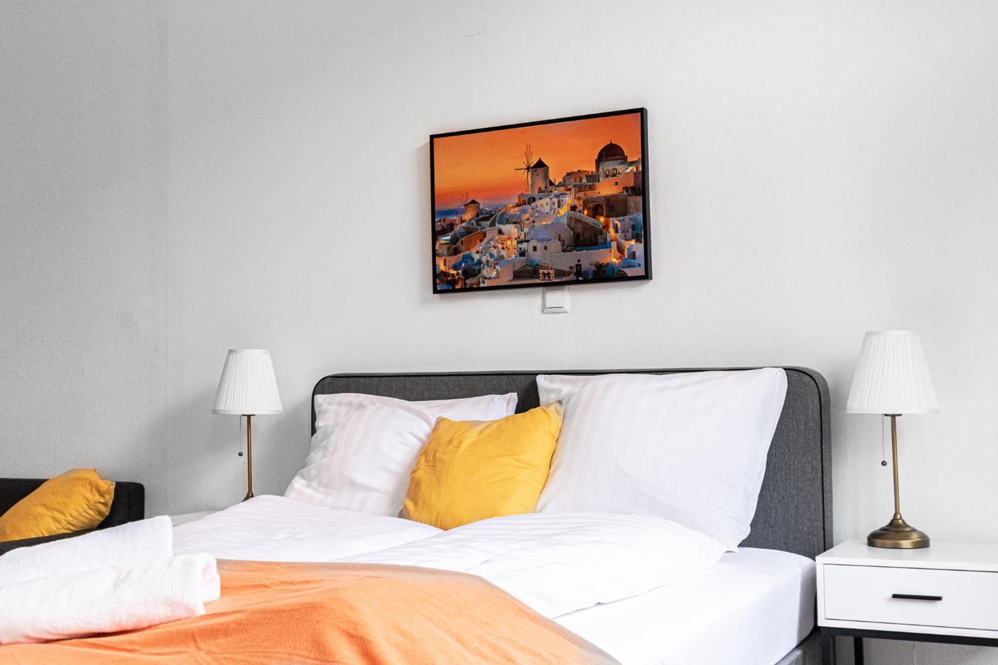Cozy 2br With Tv & Netflix, Steps From Akh *